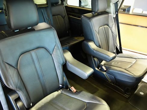 Used 2020 Ford Expedition Platinum AWD/4WD image 31