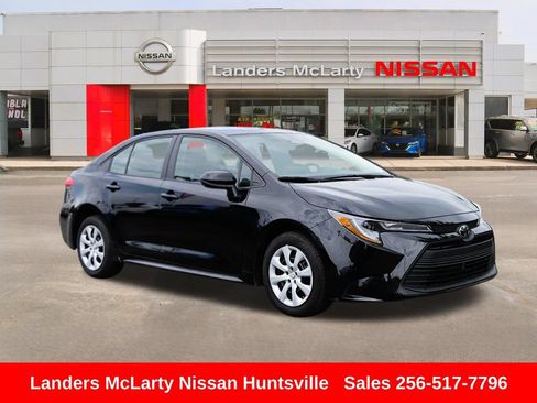 Used 2024 Toyota Corolla LE FWD image 1