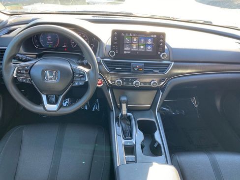 Used 2020 Honda Accord EX image 9