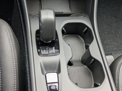 New 2026 Volvo XC40 B5 Core w/ Climate Package image 14