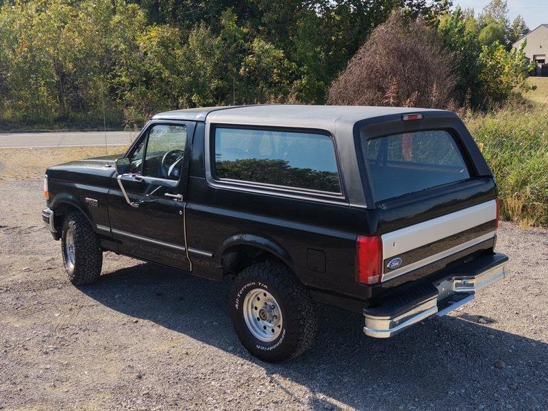 Used 1995 Ford Bronco XLT AWD/4WD image 3