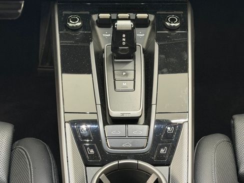 Certified 2020 Porsche 911 Carrera RWD image 18
