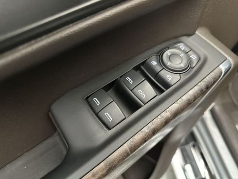 Used 2021 GMC Sierra 1500 Denali w/ Technology Package AWD/4WD image 17