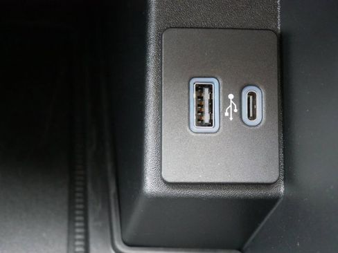 Certified 2024 Ford Edge SEL w/ Convenience Package image 26