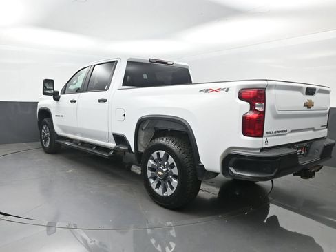 Used 2022 Chevrolet Silverado 2500 Custom w/ Custom Value Package AWD/4WD image 27