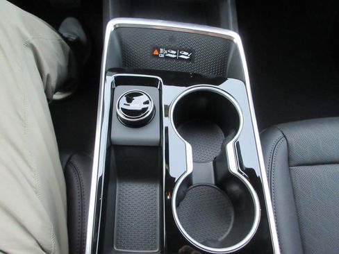 New 2026 Chevrolet Equinox LT w/ Convenience Package II image 30