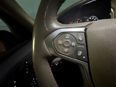 Used 2021 Chevrolet Traverse Premier image 17