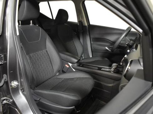 Used 2024 Nissan Kicks SV FWD image 31