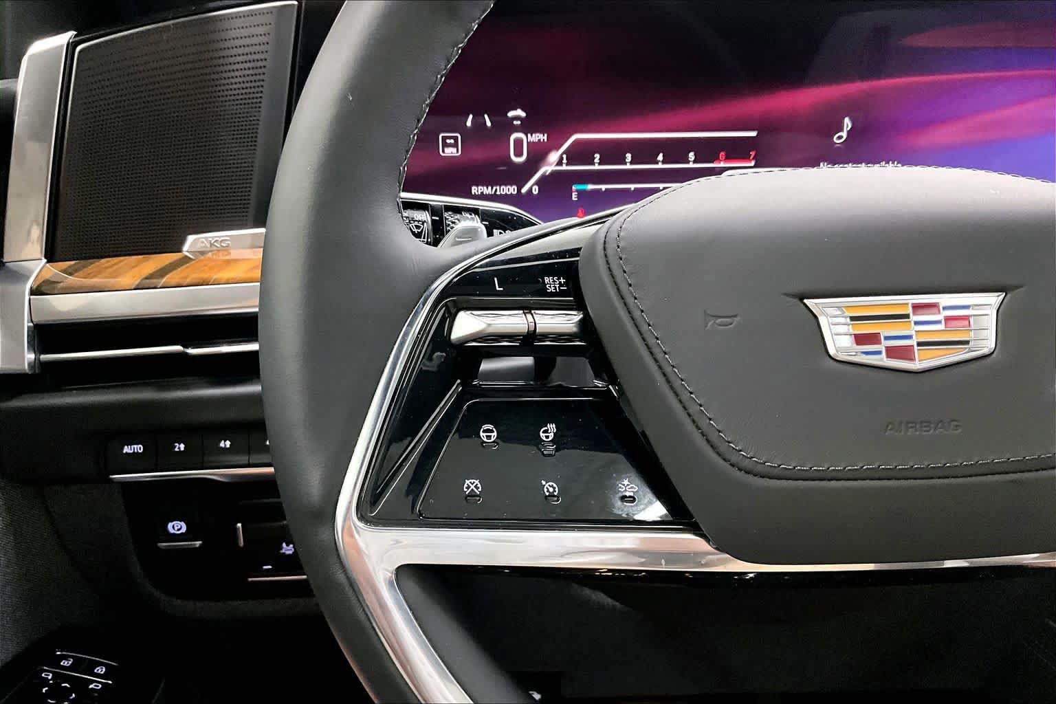 Used 2025 Cadillac Escalade Sport Platinum w/ LPO, Floor Liner Package AWD/4WD image 21