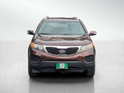 Used 2013 Kia Sorento LX image 2
