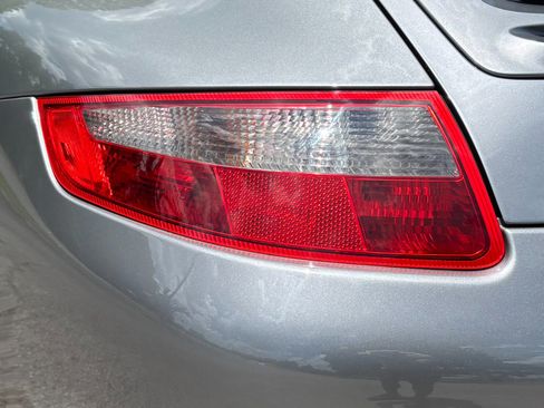 Used 2006 Porsche 911 Carrera S RWD image 33
