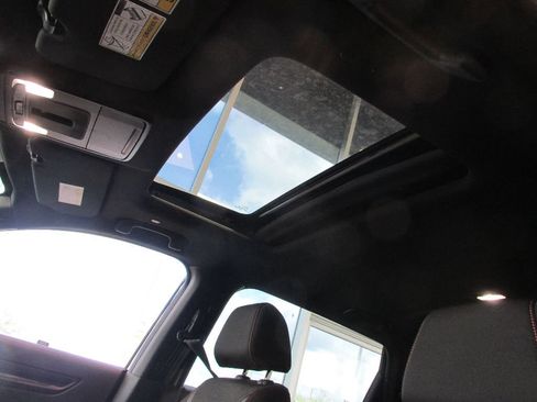 Used 2025 Honda CR-V Sport image 6