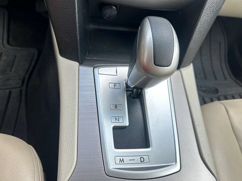 Used 2014 Subaru Outback 2.5i AWD/4WD image 23