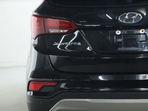 Used 2018 Hyundai Santa Fe Sport w/ 2.4L Tech Package 04 AWD/4WD image 47