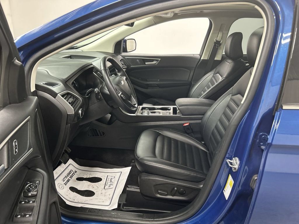 Used 2023 Ford Edge SEL w/ Convenience Package AWD/4WD image 9