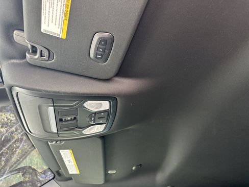 Used 2020 RAM 1500 Big Horn AWD/4WD image 33