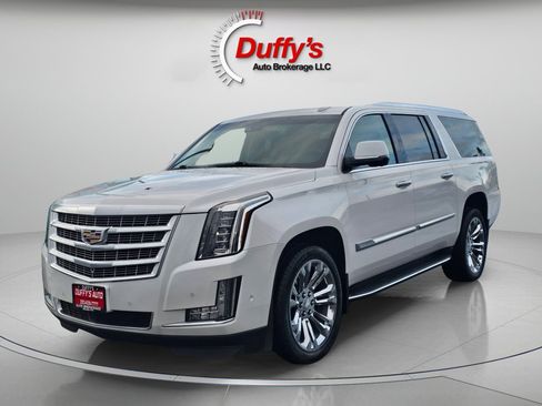 Used 2019 Cadillac Escalade ESV Premium Luxury image 15