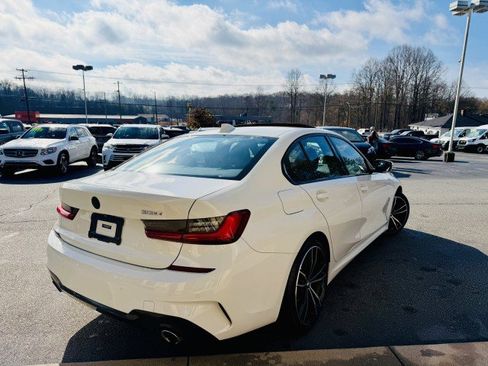 Used 2019 BMW 330i Sedan w/ M Sport Package image 4