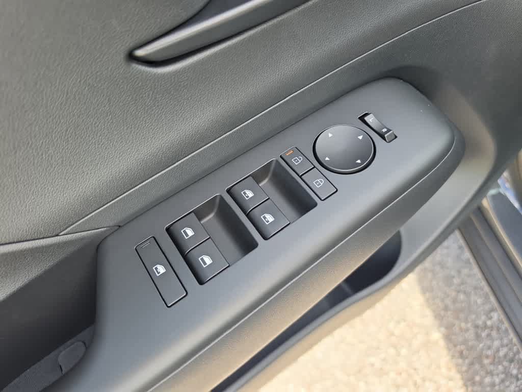 New 2027 Hyundai Kona SEL Sport FWD image 17
