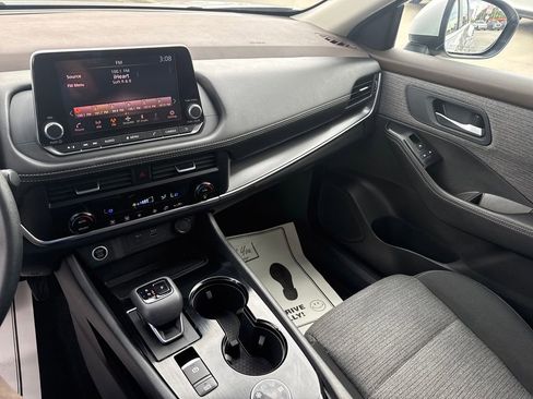 Used 2023 Nissan Rogue SV AWD/4WD image 15