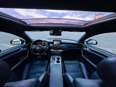 Used 2019 Kia Stinger GT2 RWD image 14