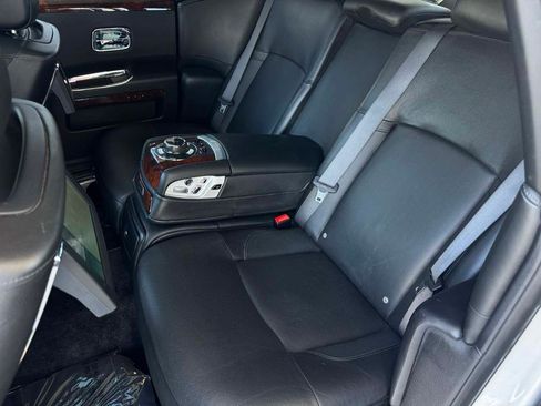 Used 2014 Rolls-Royce Ghost RWD image 22