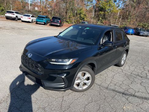 Used 2023 Honda HR-V LX image 4