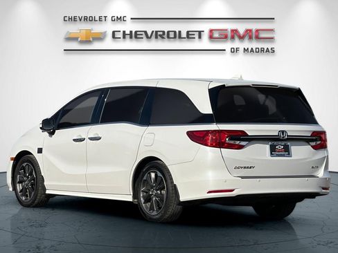 Used 2023 Honda Odyssey Elite image 5