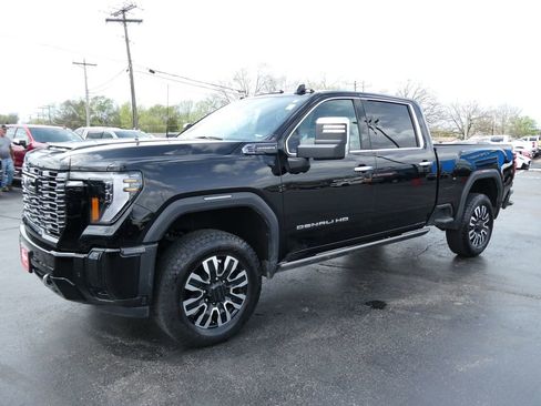 Certified 2025 GMC Sierra 2500 Denali Ultimate AWD/4WD image 9