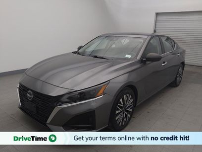 Used 2024 Nissan Altima 2.5 SV