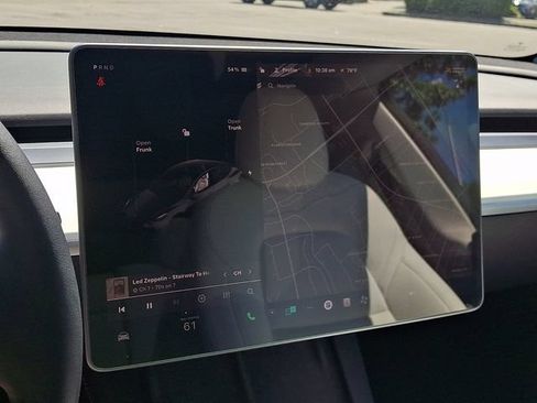 Used 2021 Tesla Model Y Long Range AWD/4WD image 19