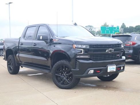 Used 2022 Chevrolet Silverado 1500 LT Trail Boss w/ Safety Package AWD/4WD image 2