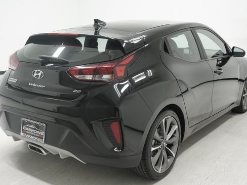 Used 2020 Hyundai Veloster 2.0 Premium FWD image 4