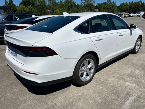 Used 2024 Honda Accord LX image 5
