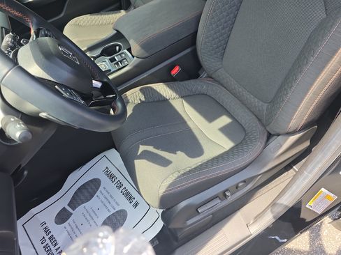Used 2025 Honda Pilot Sport image 16