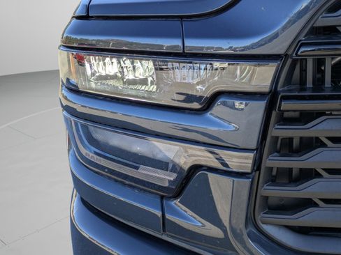 New 2026 RAM 2500 Big Horn AWD/4WD image 10