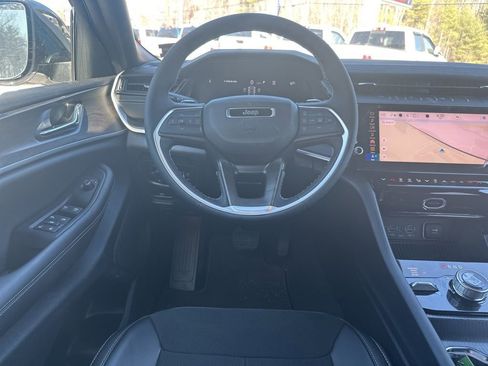 New 2026 Jeep Grand Cherokee Altitude AWD/4WD image 14