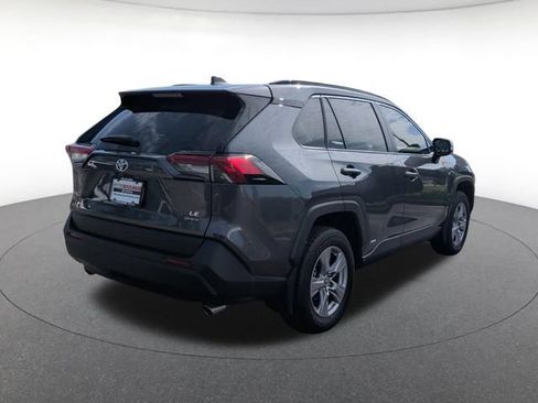Used 2025 Toyota RAV4 LE AWD/4WD image 6