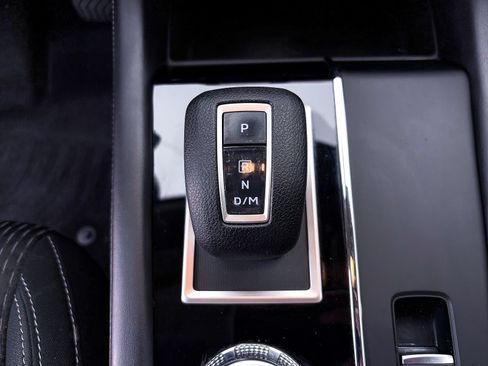 Used 2023 Mitsubishi Outlander ES FWD image 22