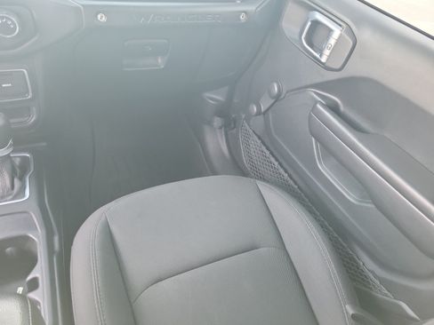 Used 2018 Jeep Wrangler Unlimited Sport AWD/4WD image 18