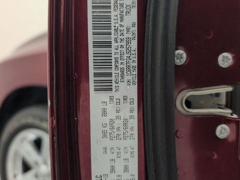 Used 2018 RAM 1500 Express w/ Express Value Package image 47