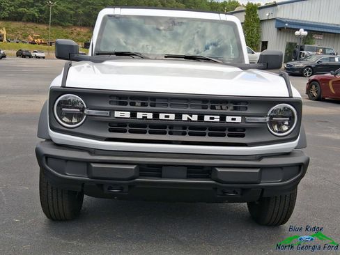 New 2025 Ford Bronco 4-Door image 8