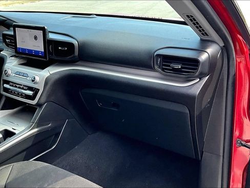 Certified 2023 Ford Explorer XLT AWD/4WD image 15