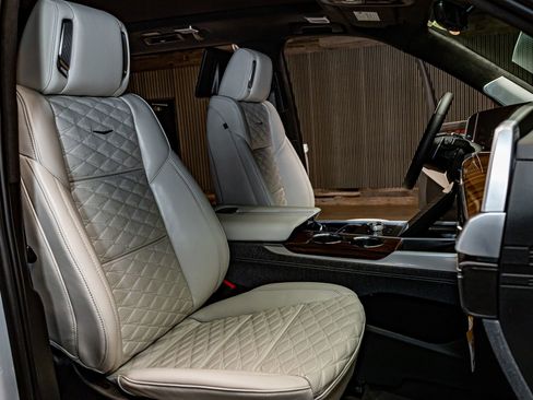 Used 2026 Cadillac Escalade Platinum Sport w/ LPO, Floor Liner Package image 28