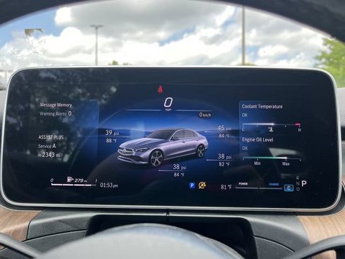 Used 2025 Mercedes-Benz C 300 4MATIC Sedan image 10