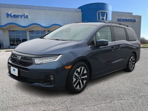 New 2026 Honda Odyssey EX-L image 2