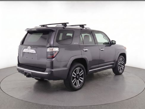 Used 2019 Toyota 4Runner Limited AWD/4WD image 4