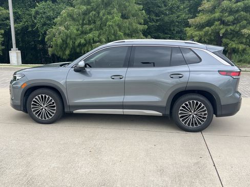 Certified 2026 Volkswagen Tiguan S FWD image 6
