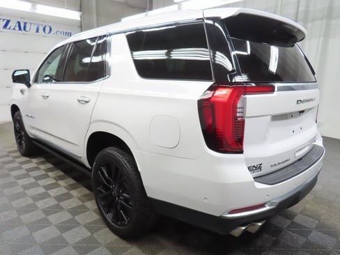 Used 2025 GMC Yukon Denali image 5