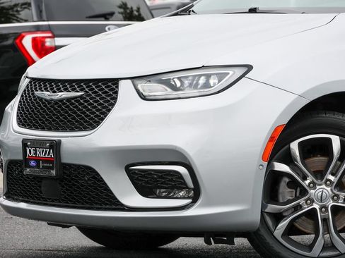 Used 2022 Chrysler Pacifica Pinnacle AWD/4WD image 18